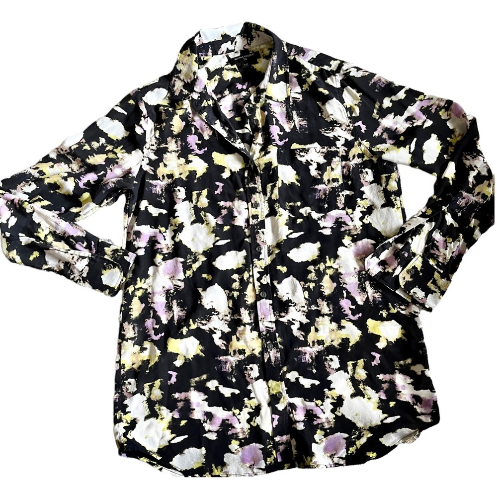 BANANA REPUBLIC 100% silk button down shirt